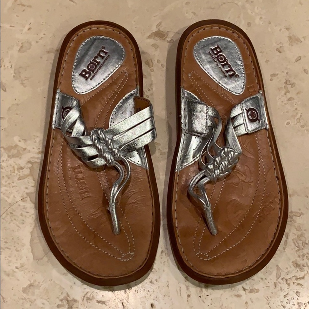 Born leather flat sandals